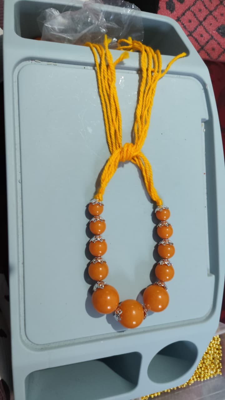 Collier Perles Ambrées – Cordon Jaune