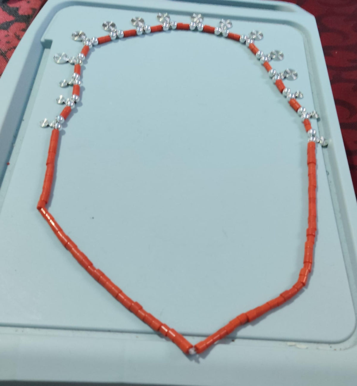 Collier Perles Tubulaires Rouge Corail